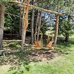Lusi Holiday, смолянски езера Apartman