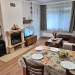 Lusi Holiday, смолянски езера