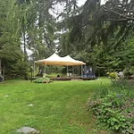 Lusi Holiday, смолянски езера