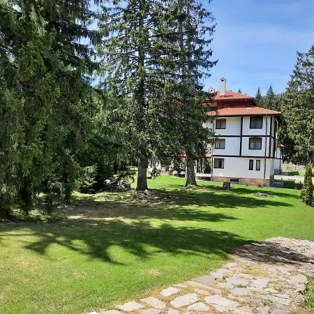 Lusi Holiday, смолянски езера * Szmoljan