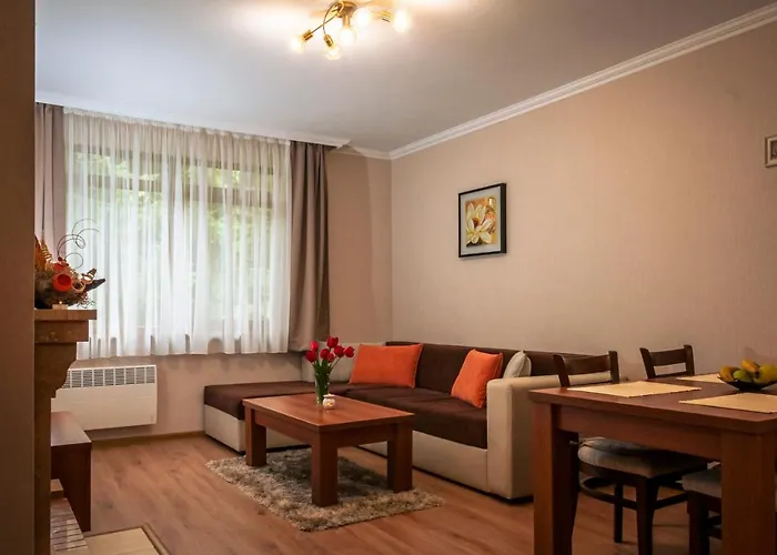 Lusi Holiday, смолянски езера *