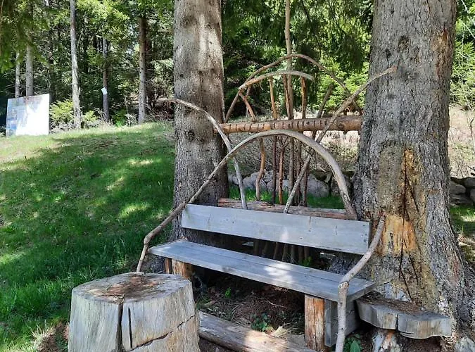 Lusi Holiday, смолянски езера アパート スモーリャン