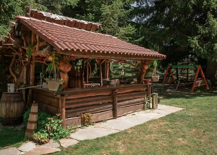 Lusi Holiday, смолянски езера アパート スモーリャン