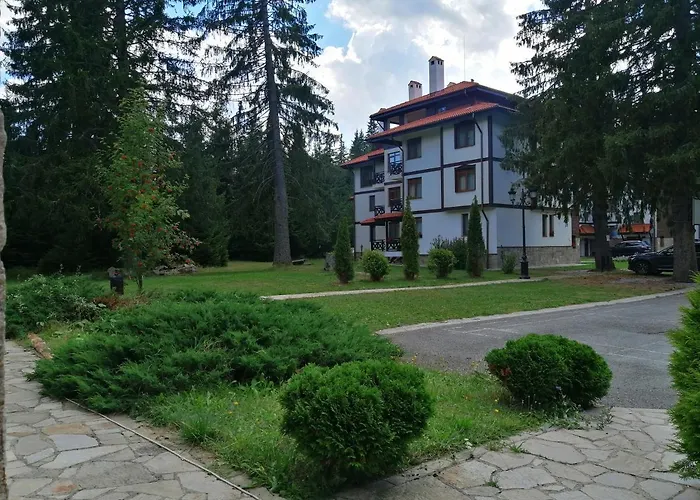 Lusi Holiday, смолянски езера * スモーリャン