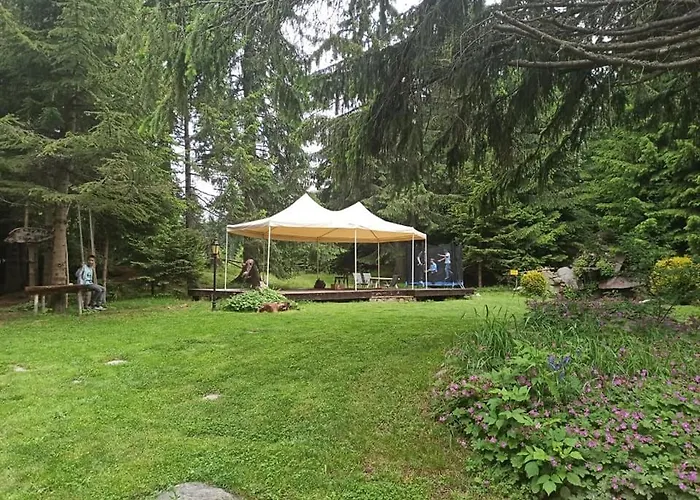 Lusi Holiday, смолянски езера